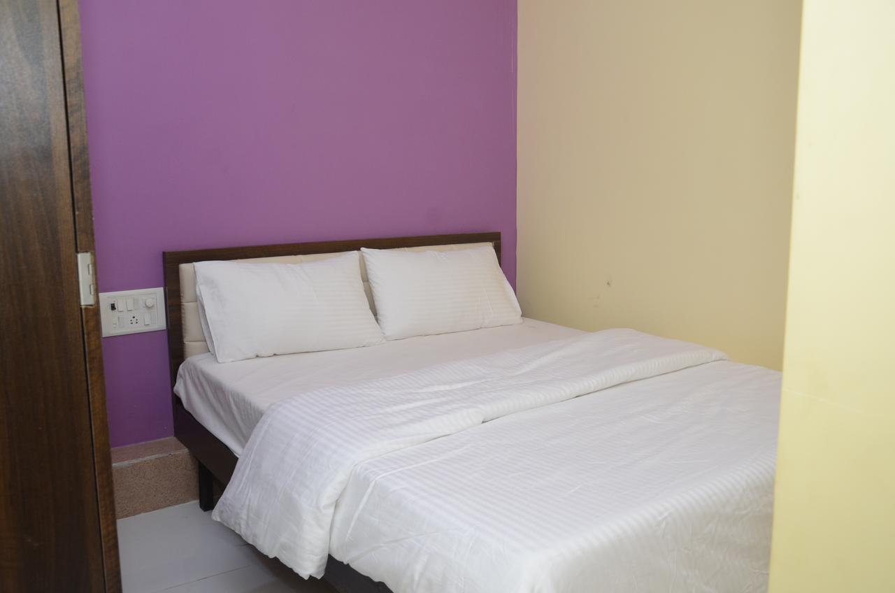 The United Hotel Mumbai  Buitenkant foto